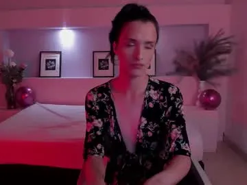 CassieGil – webcam model profile photo Image 2