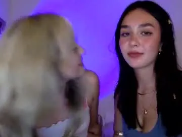 SkyLumen – webcam model profile photo Image 8