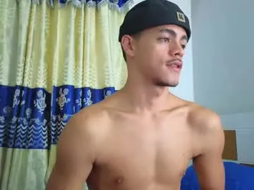 VivianWilson – webcam model profile photo Image 16