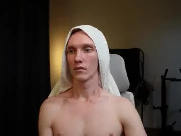 R0422 – webcam model profile photo Image 11