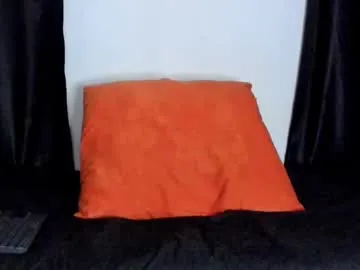 CarlaHall – webcam model profile photo Image 8