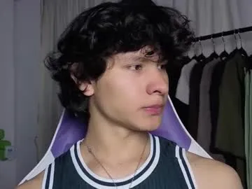 AmyBelmontt – webcam model profile photo Image 14