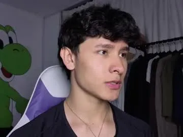 AmyBelmontt – webcam model profile photo Image 16