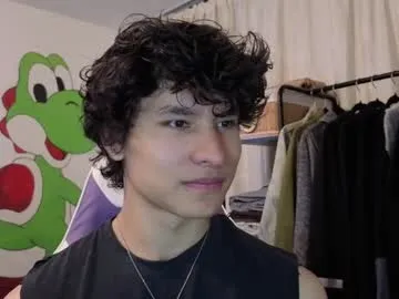 AmyBelmontt – webcam model profile photo Image 5