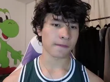 AmyBelmontt – webcam model profile photo Image 6