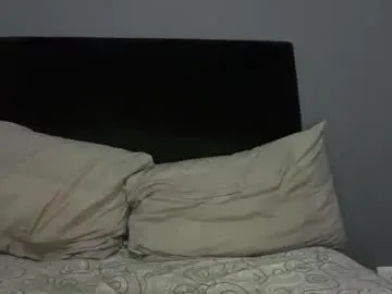 AAASuck – webcam model profile photo Image 12