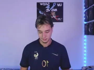 CassieGil – webcam model profile photo Image 16