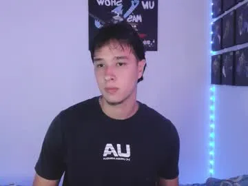 CassieGil – webcam model profile photo Image 8