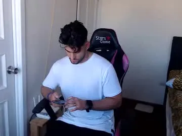 boysgang_sex – webcam model profile photo Image 2