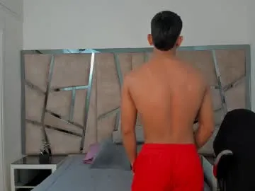 AntonioWest – webcam model profile photo Image 4