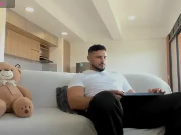 EmilyWeston – webcam model profile photo Image 13