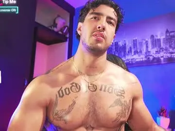 EmmilyCoopers18 – webcam model profile photo Image 16