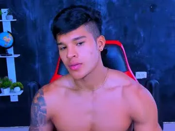 powq05 – webcam model profile photo Image 14