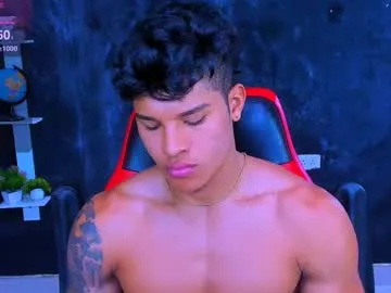 powq05 – webcam model profile photo Image 15