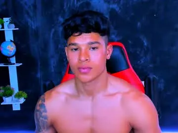 powq05 – webcam model profile photo Image 8