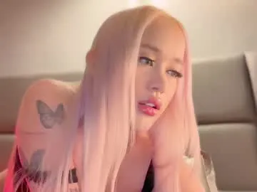 CassieGil – webcam model profile photo Image 2