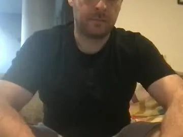 EmiRoseth – webcam model profile photo Image 2