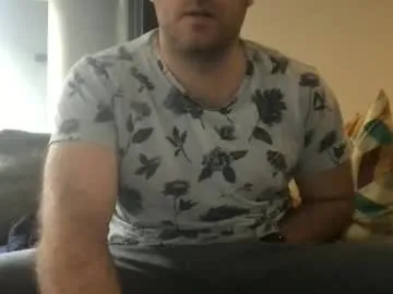 EmiRoseth – webcam model profile photo Image 4