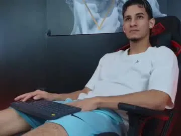 Juhone – webcam model profile photo Image 5