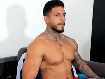 PhoenixK – webcam model profile photo Image 17