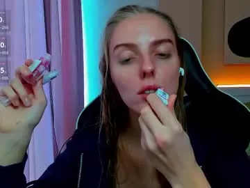 CassieGil – webcam model profile photo Image 17