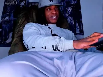 EvaAmanti – webcam model profile photo Image 13