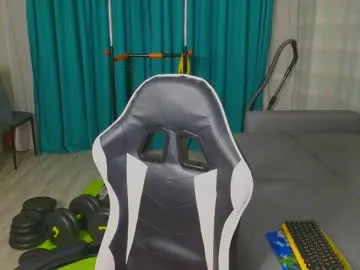 ZoeyReed – webcam model profile photo Image 4