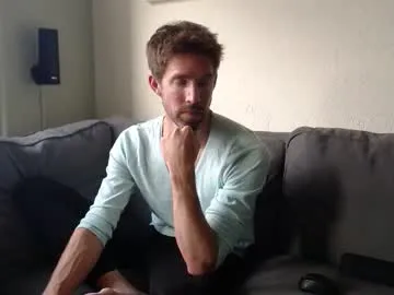 AvaHulww – webcam model profile photo Image 14