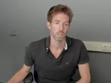 AvaHulww – webcam model profile photo Image 9