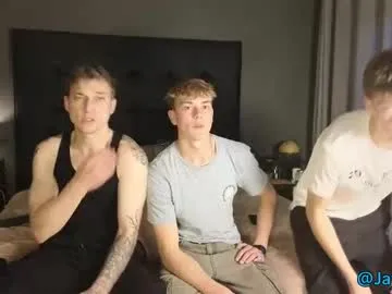 Amida_Chris – webcam model profile photo Image 12