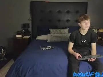 Amida_Chris – webcam model profile photo Image 14