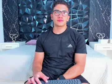 SofieeNoir – webcam model profile photo Image 15