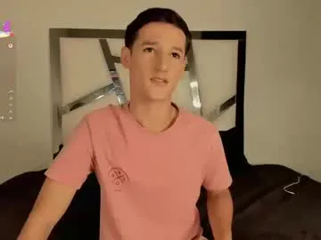 yizus_bonz – webcam model profile photo Image 16