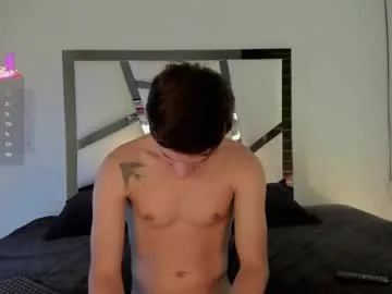 yizus_bonz – webcam model profile photo Image 3