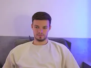 ArianaSole – webcam model profile photo Image 13