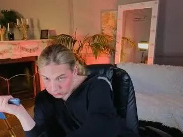 AylaRosell – webcam model profile photo Image 14