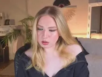 AylaRosell – webcam model profile photo Image 5