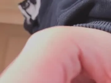 AylaRosell – webcam model profile photo Image 9