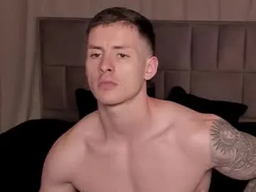 PaulinaSwift – webcam model profile photo Image 13