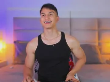 LiaBoston – webcam model profile photo Image 17