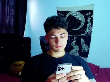 voyeurism_guys – webcam model profile photo Image 8