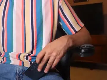 chris_boy37 – webcam model profile photo Image 5