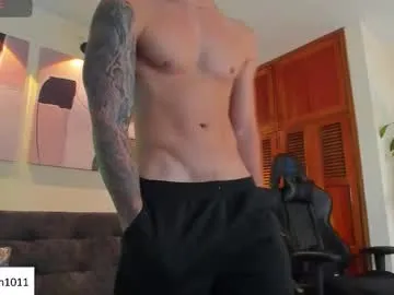 Melissakovalenko – webcam model profile photo Image 7