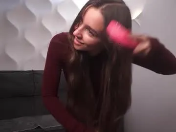 LaraHarvey – webcam model profile photo Image 4