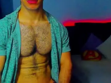 MuscularKevinxxx – webcam model profile photo Image 16