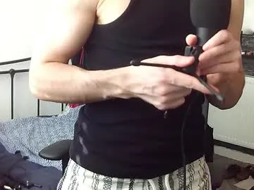 alexxx_d – webcam model profile photo Image 4