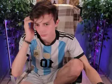 LauraFord – webcam model profile photo Image 10