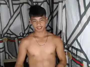 paroncho – webcam model profile photo Image 8