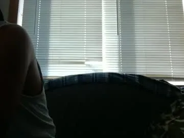 LiaBrooks – webcam model profile photo Image 16