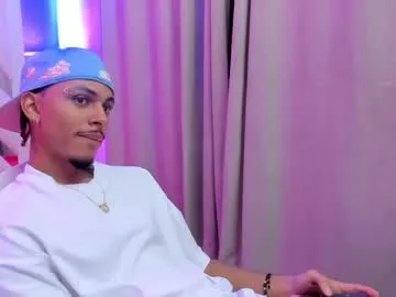 AmyBelmontt – webcam model profile photo Image 18